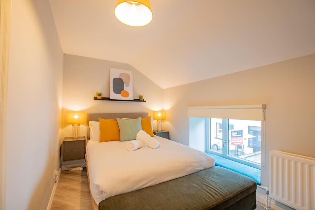 Cosy Retreat In The City Centre Голуэй Экстерьер фото
